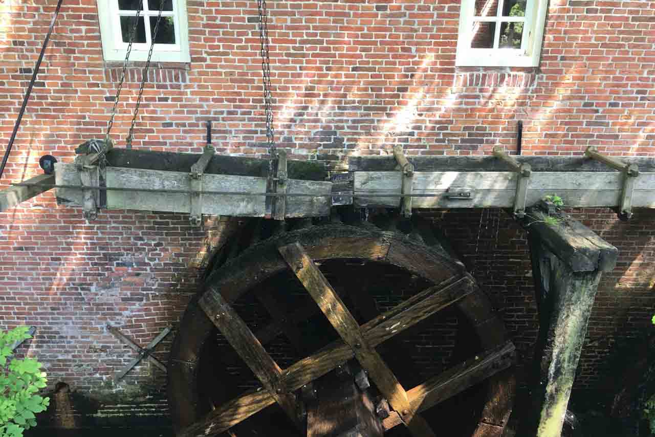 waterwheel 2413544